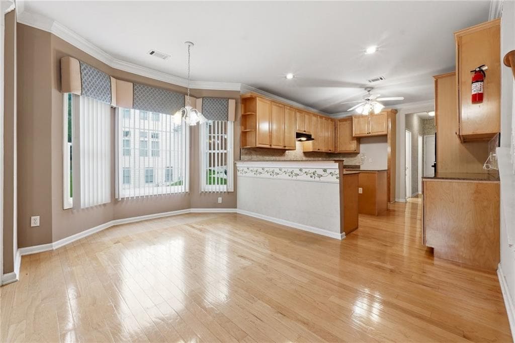 5 bedroom, 4 bathroom, 5,837 sq ft single family residence under contract at 4940 Highland Lake Drive, South Fulton, GA 30349 — photo 10