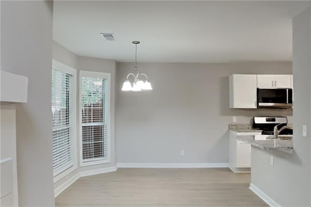 3 bedroom, 3 bathroom, 1,460 sq ft single family residence for rent at 3222 Avensong Village Circle, Milton, GA 30004 for $2,550 a month — photo 6