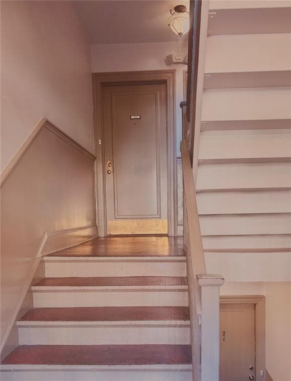 2 bedroom, 1 bathroom, 1,005 sq ft condominium for rent at 198 Ponce De Leon Avenue 3A, Atlanta, GA 30308 for $2,750 a month — photo 3