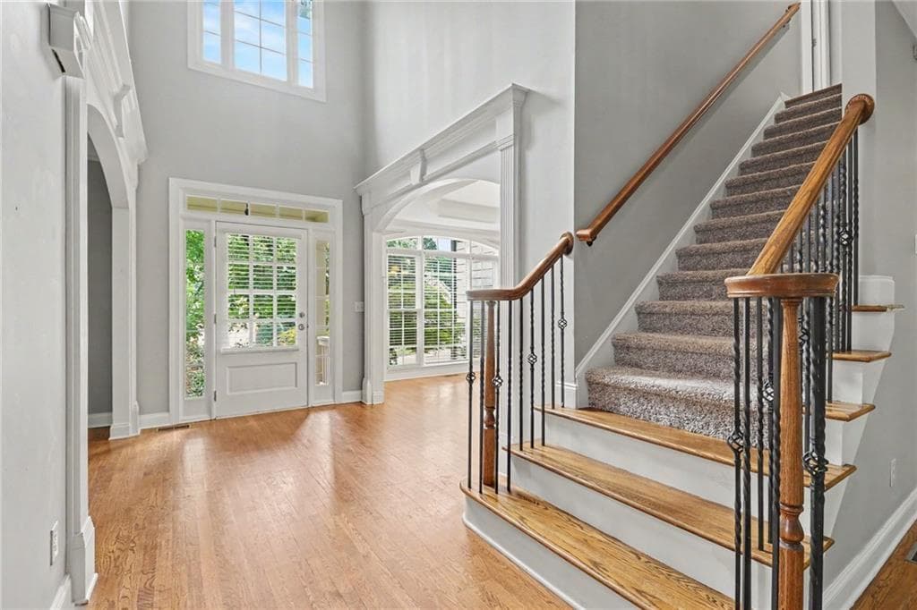 6 bedroom, 5 bathroom, 4,054 sq ft single family residence for sale at 1762 Country Wood Drive, Hoschton, GA 30548 — photo 6