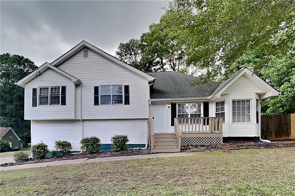 3 bedroom, 2 bathroom, 1,647 sq ft single family residence for rent at 5 Indian Lake Court, Hiram, GA 30141 for $1,895 a month