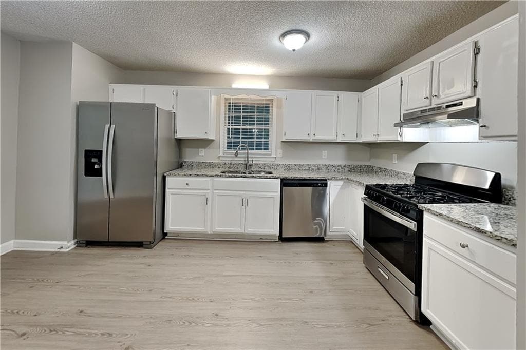 3 bedroom, 2 bathroom, 1,647 sq ft single family residence for rent at 5 Indian Lake Court, Hiram, GA 30141 for $1,895 a month — photo 5