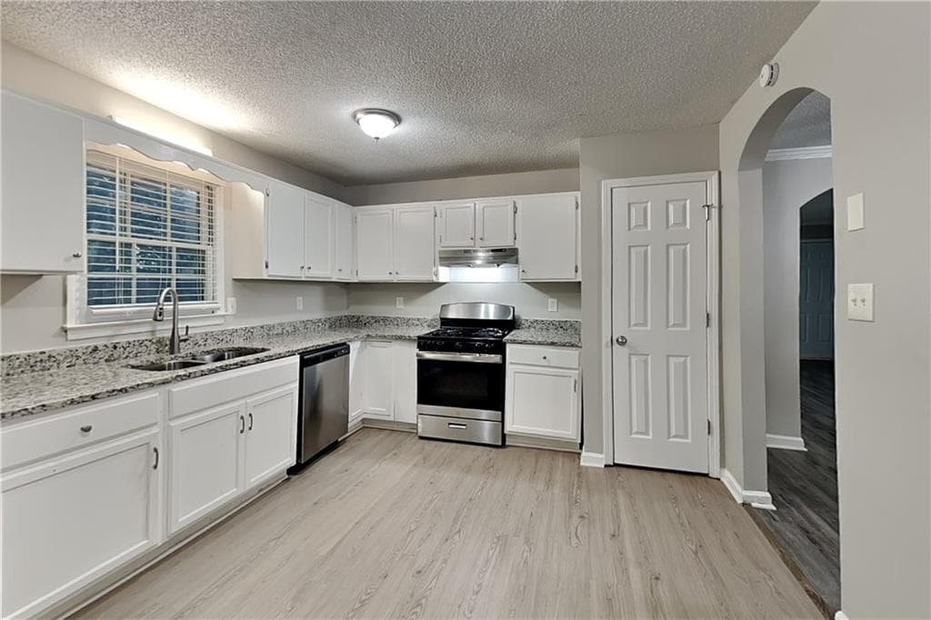 3 bedroom, 2 bathroom, 1,647 sq ft single family residence for rent at 5 Indian Lake Court, Hiram, GA 30141 for $1,895 a month — photo 6