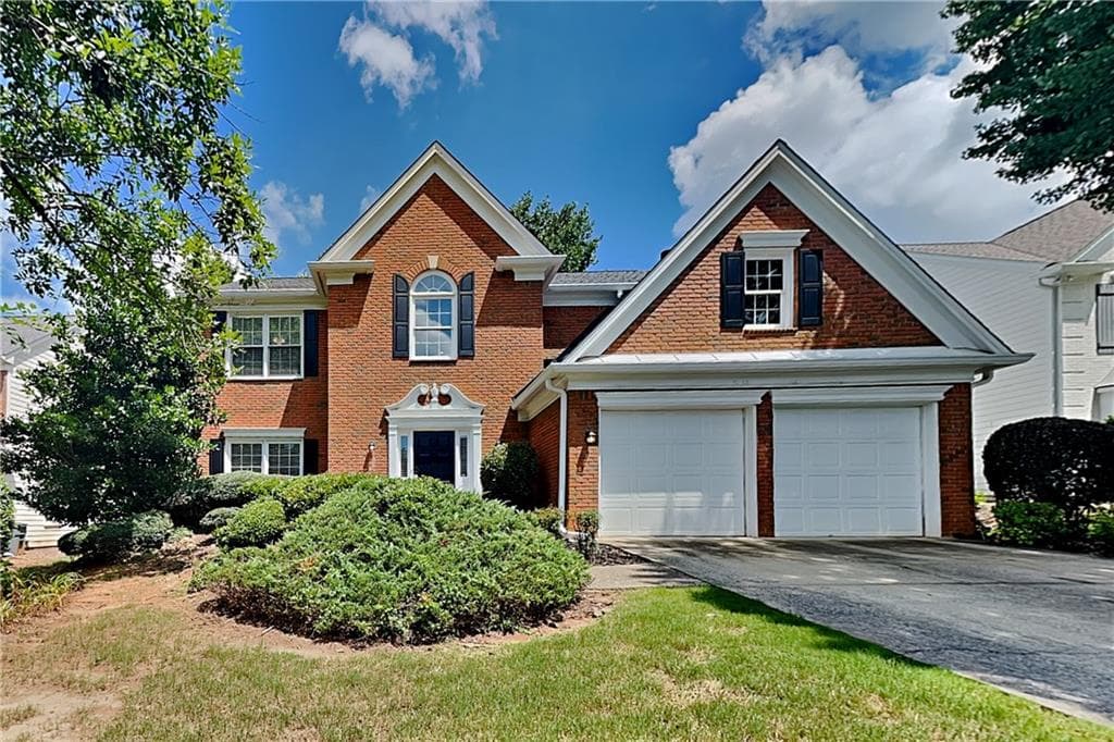 4 bedroom, 3 bathroom, 2,644 sq ft single family residence for rent at 5404 Oxford Chase Way, Dunwoody, GA 30338 for $3,400 a month — photo 1 of 19