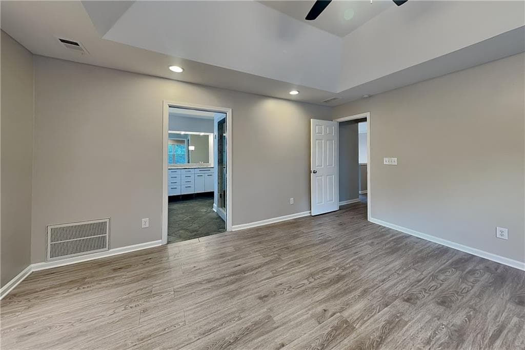4 bedroom, 3 bathroom, 2,644 sq ft single family residence for rent at 5404 Oxford Chase Way, Dunwoody, GA 30338 for $3,400 a month — photo 8