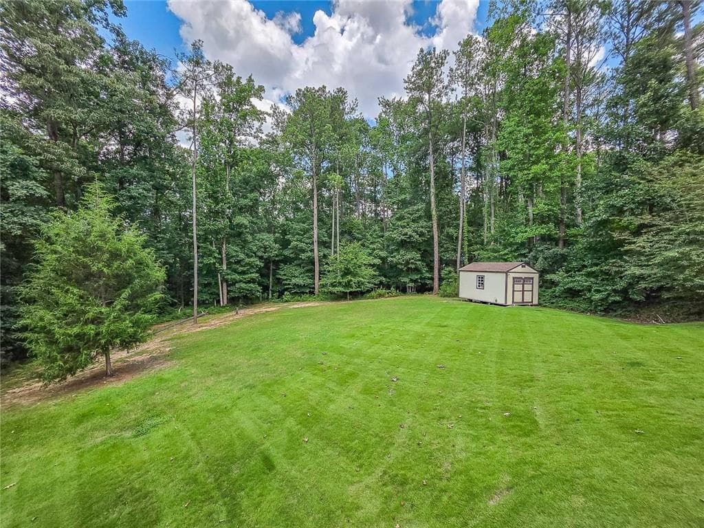 4 bedroom, 4 bathroom, 5,896 sq ft single family residence for sale at 3625 Graycliff Road, Snellville, GA 30039 — photo 5