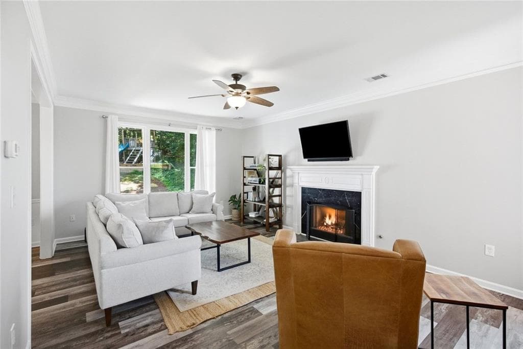 3 bedroom, 3 bathroom, 1,956 sq ft single family residence for sale at 4075 Briar Meadows View, Cumming, GA 30040 — photo 9