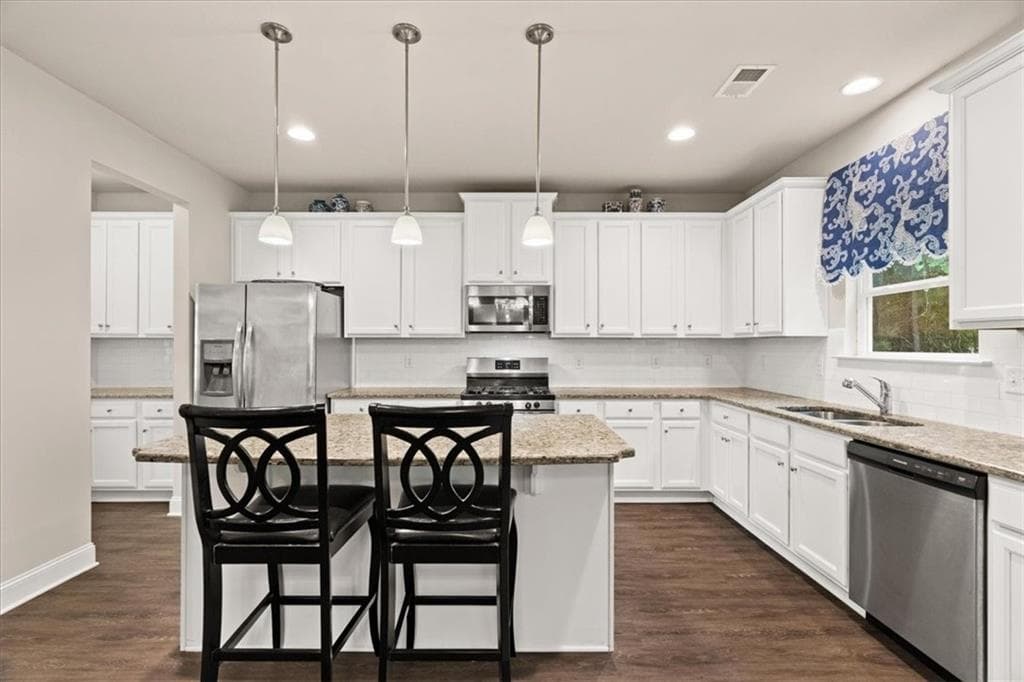 4 bedroom, 3 bathroom, 2,480 sq ft single family residence for sale at 40 Shamrock Chase, Adairsville, GA 30103 — photo 6