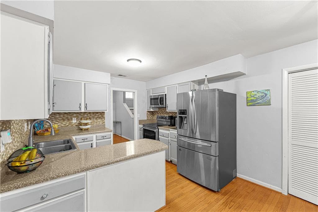 3 bedroom, 3 bathroom, 2,275 sq ft condominium for sale at 1670 Terrell Ridge Drive, Marietta, GA 30067 — photo 5