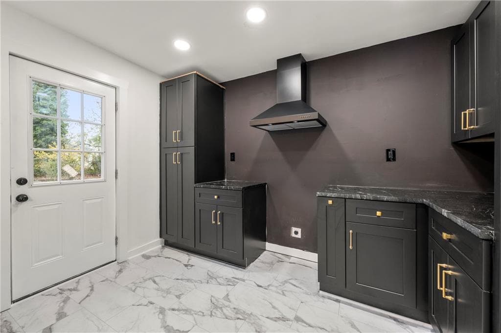 3 bedroom, 2 bathroom, 1,155 sq ft single family residence for sale at 641 Hamilton E Holmes Drive, Atlanta, GA 30318 — photo 3