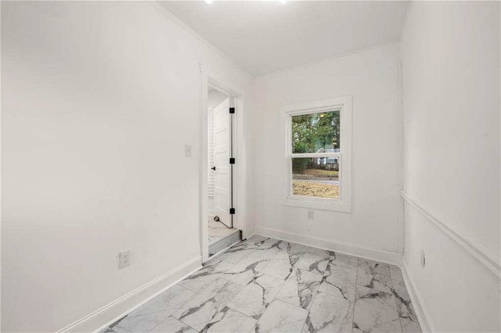 3 bedroom, 2 bathroom, 1,155 sq ft single family residence for sale at 641 Hamilton E Holmes Drive, Atlanta, GA 30318 — photo 8