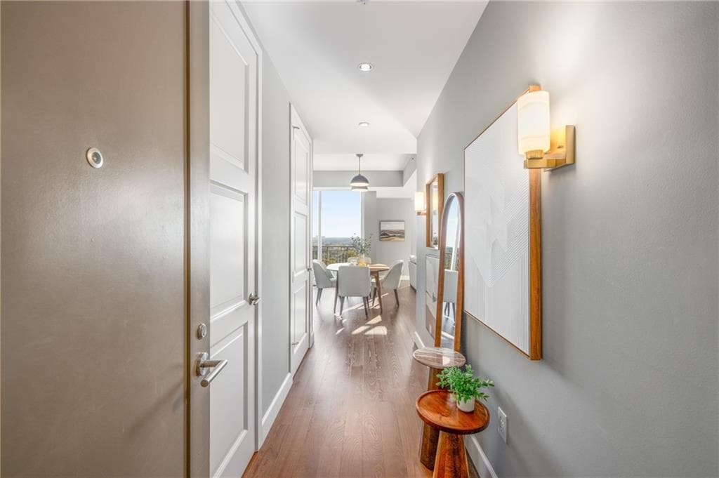 2 bedroom, 3 bathroom, 1,391 sq ft condominium for sale at 1820 Peachtree Street 1205, Atlanta, GA 30309 — photo 9