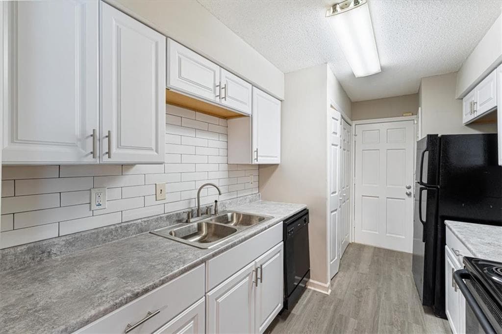 2 bedroom, 2 bathroom, 1,424 sq ft condominium for sale at 3028 Parc Lorraine, Lithonia, GA 30058 — photo 4