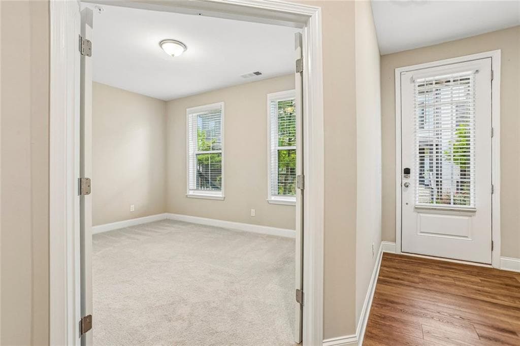 3 bedroom, 4 bathroom, 2,484 sq ft townhouse under contract at 933 Catamaran Court, Alpharetta, GA 30005 — photo 8