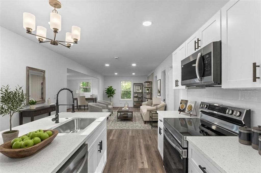 3 bedroom, 2 bathroom, 1,128 sq ft single family residence for sale at 2466 SW Old Hapeville Road, Atlanta, GA 30315 — photo 9