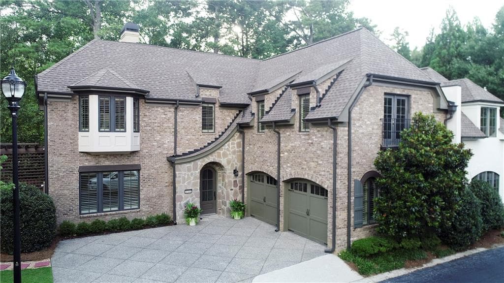 4 bedroom, 5 bathroom, 4,091 sq ft townhouse for sale at 4584 Woodlawn Gates Lane, Marietta, GA 30068
