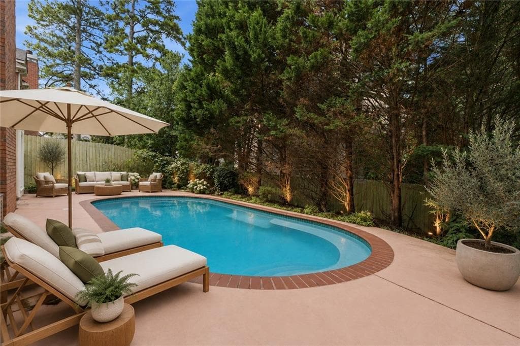 4 bedroom, 3 bathroom, 2,720 sq ft single family residence for sale at 1776 Lavista Oaks Drive, Decatur, GA 30033 — photo 6