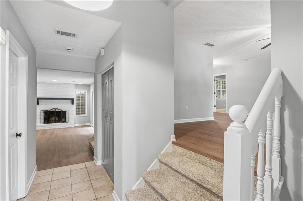 3 bedroom, 2 bathroom, 1,651 sq ft single family residence for sale at 4173 Oak Ferry Drive, Kennesaw, GA 30144 — photo 7