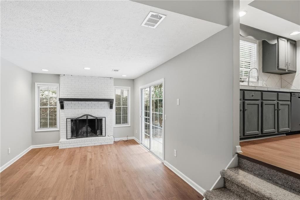 3 bedroom, 2 bathroom, 1,651 sq ft single family residence for sale at 4173 Oak Ferry Drive, Kennesaw, GA 30144 — photo 8