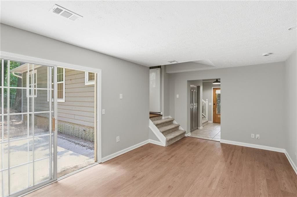 3 bedroom, 2 bathroom, 1,651 sq ft single family residence for sale at 4173 Oak Ferry Drive, Kennesaw, GA 30144 — photo 9