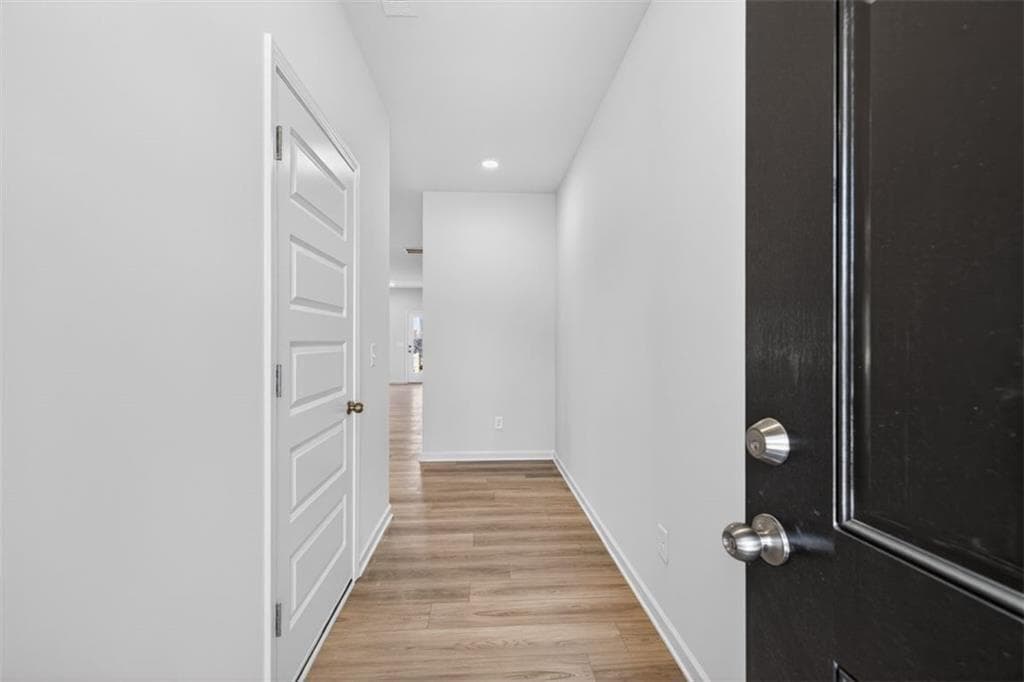 3 bedroom, 3 bathroom, 1,912 sq ft townhouse for sale at 323 Caroline Place 174, Villa Rica, GA 30180 — photo 2