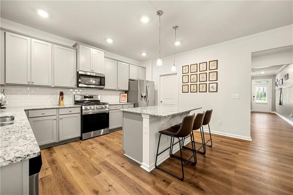 5 bedroom, 3 bathroom, 3,106 sq ft single family residence under contract at 1103 Shadow Glen Drive, Fairburn, GA 30213 — photo 2