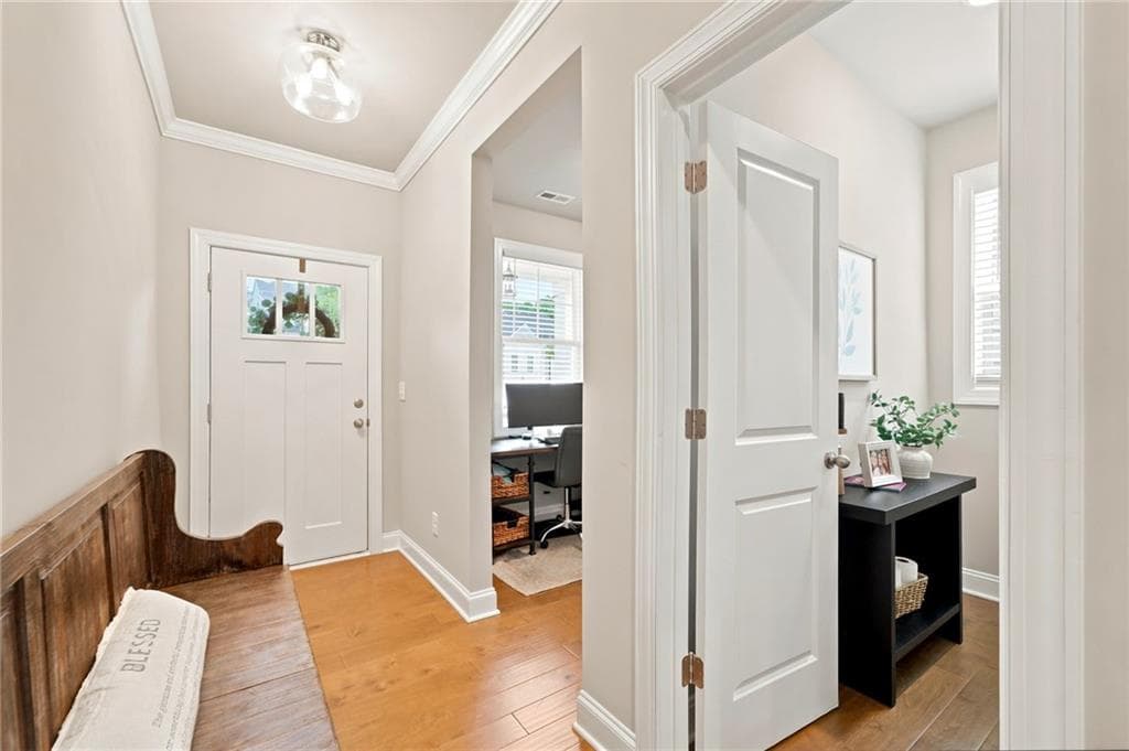 3 bedroom, 3 bathroom, 1,939 sq ft townhouse for sale at 217 Lakeside Place, Canton, GA 30114 — photo 6