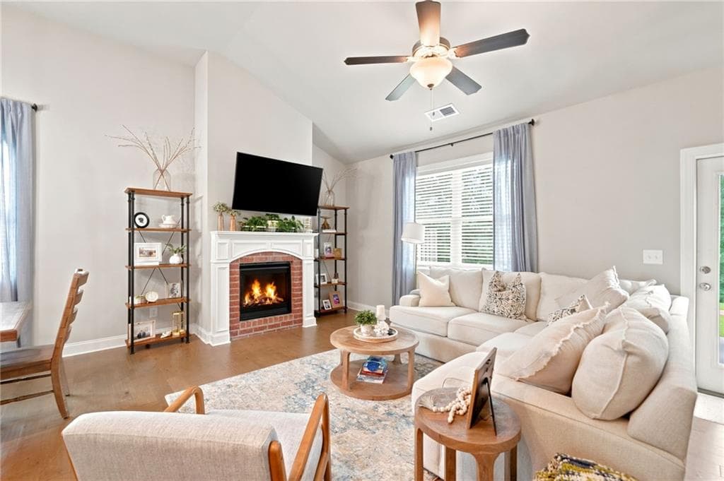 3 bedroom, 3 bathroom, 1,939 sq ft townhouse for sale at 217 Lakeside Place, Canton, GA 30114 — photo 8