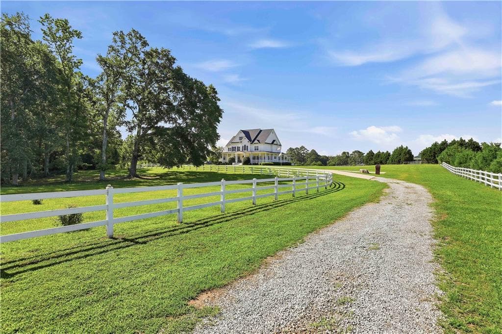 8 bedroom, 8 bathroom, 9,619 sq ft single family residence for sale at 1815 Drew Allen Road, Williamson, GA 30292 — photo 10