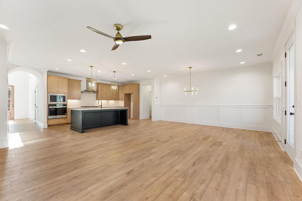 4 bedroom, 4 bathroom, 2,699 sq ft single family residence for sale at 3420 Hillshire Drive, Cumming, GA 30028 — photo 4