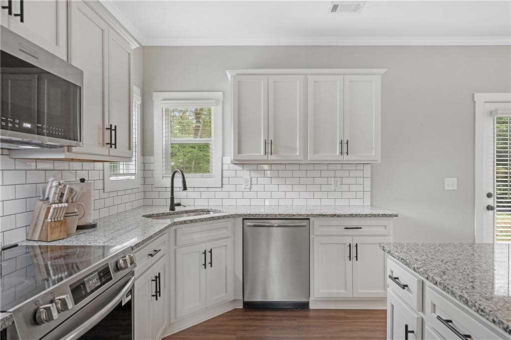 4 bedroom, 3 bathroom, 2,321 sq ft single family residence for sale at 68 Jeffrey Lane, Dallas, GA 30157 — photo 8