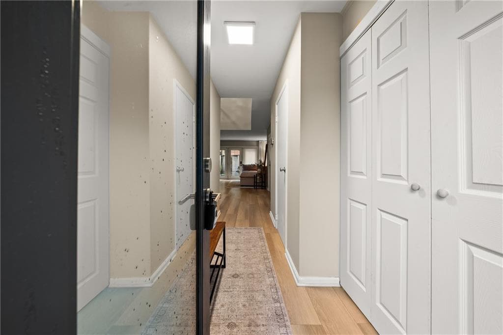 2 bedroom, 2 bathroom, 1,260 sq ft townhouse for rent at 4300 Roswell Road 28, Atlanta, GA 30342 for $2,400 a month — photo 2