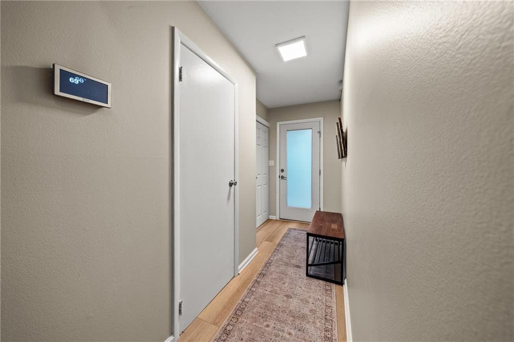 2 bedroom, 2 bathroom, 1,260 sq ft townhouse for rent at 4300 Roswell Road 28, Atlanta, GA 30342 for $2,400 a month — photo 3