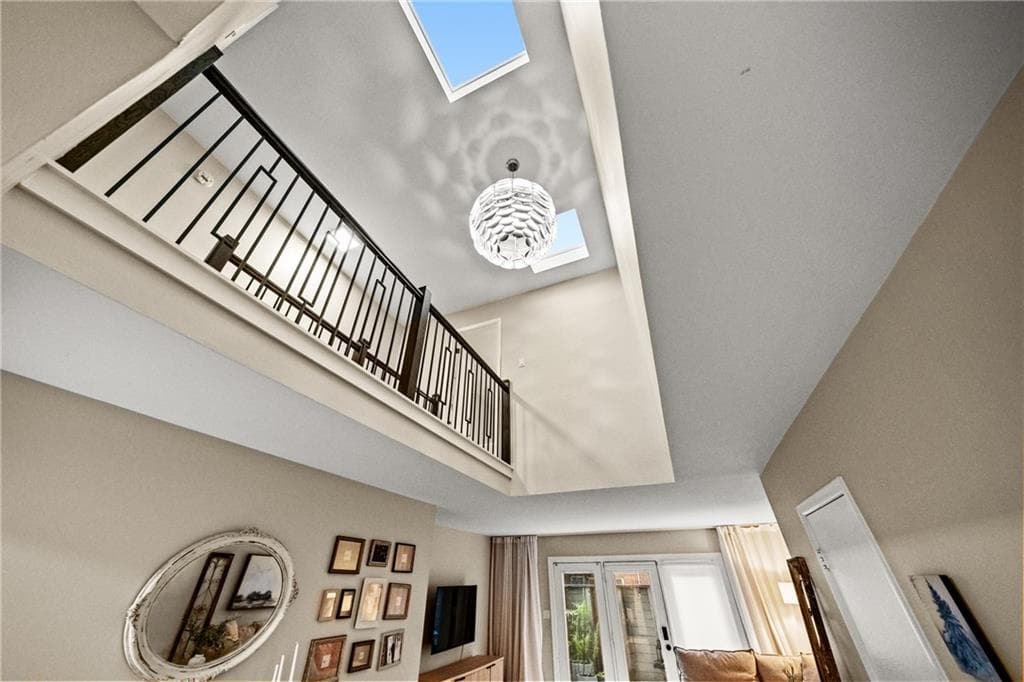 2 bedroom, 2 bathroom, 1,260 sq ft townhouse for rent at 4300 Roswell Road 28, Atlanta, GA 30342 for $2,400 a month — photo 9