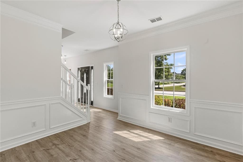 3 bedroom, 3 bathroom single family residence under contract at 3913 Willow Fields Court, Loganville, GA 30052 — photo 7