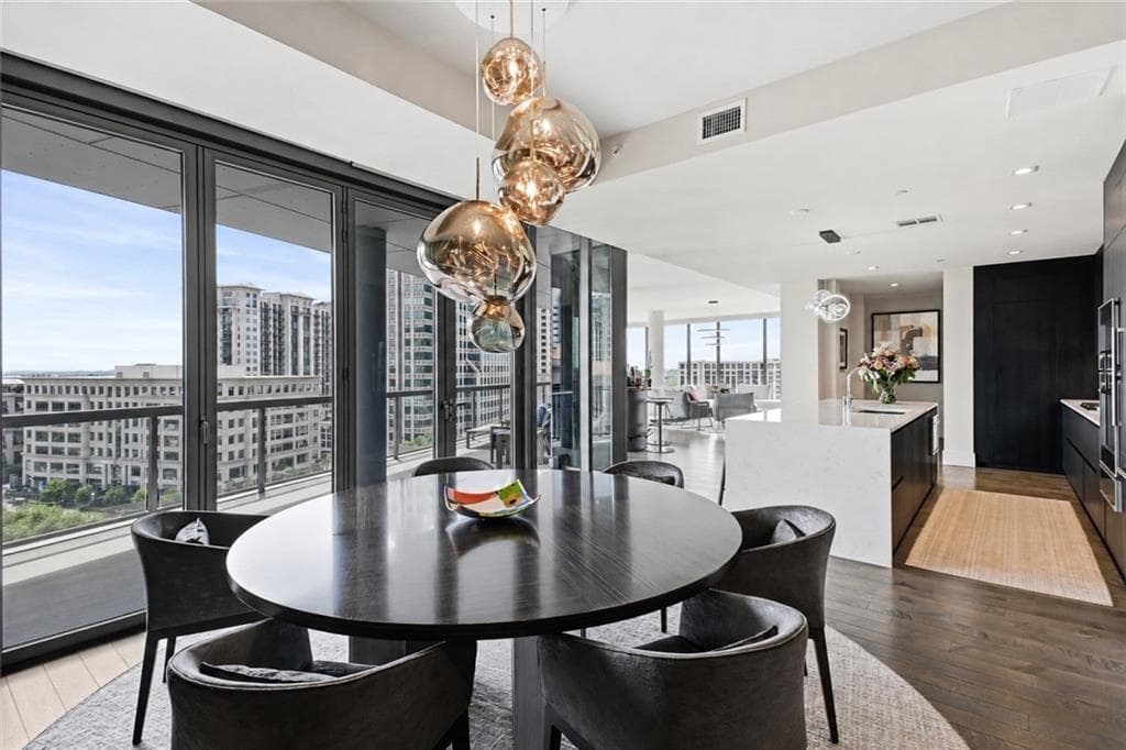 3 bedroom, 4 bathroom, 3,290 sq ft condominium for sale at 3107 Peachtree Road 1001, Atlanta, GA 30305 — photo 10