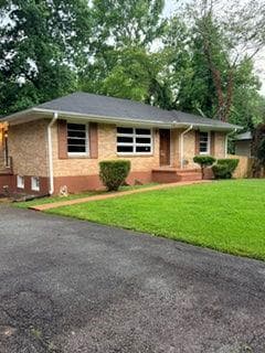 4 bedroom, 2 bathroom, 2,615 sq ft single family residence for sale at 2693 Ellen Way, Decatur, GA 30032 — photo 3