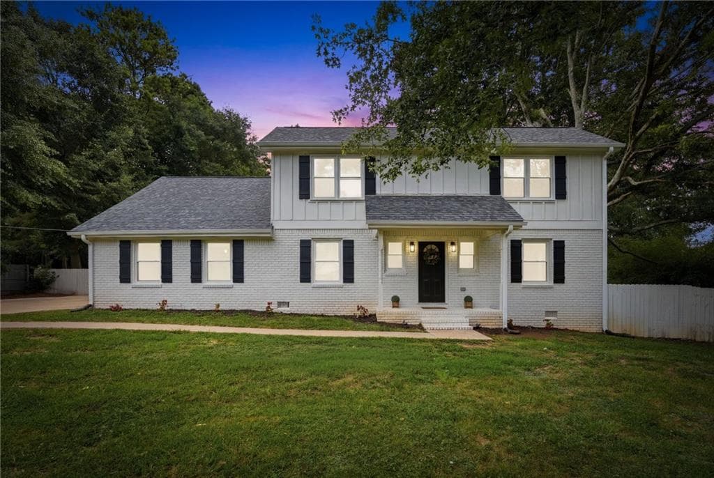 5 bedroom, 3 bathroom, 1,912 sq ft single family residence for sale at 5139 Merry Lane, Gainesville, GA 30504 — photo 2