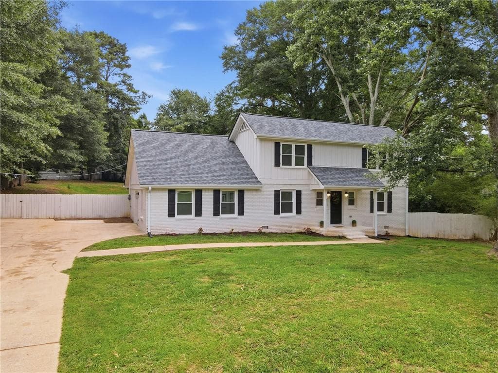 5 bedroom, 3 bathroom, 1,912 sq ft single family residence for sale at 5139 Merry Lane, Gainesville, GA 30504 — photo 7