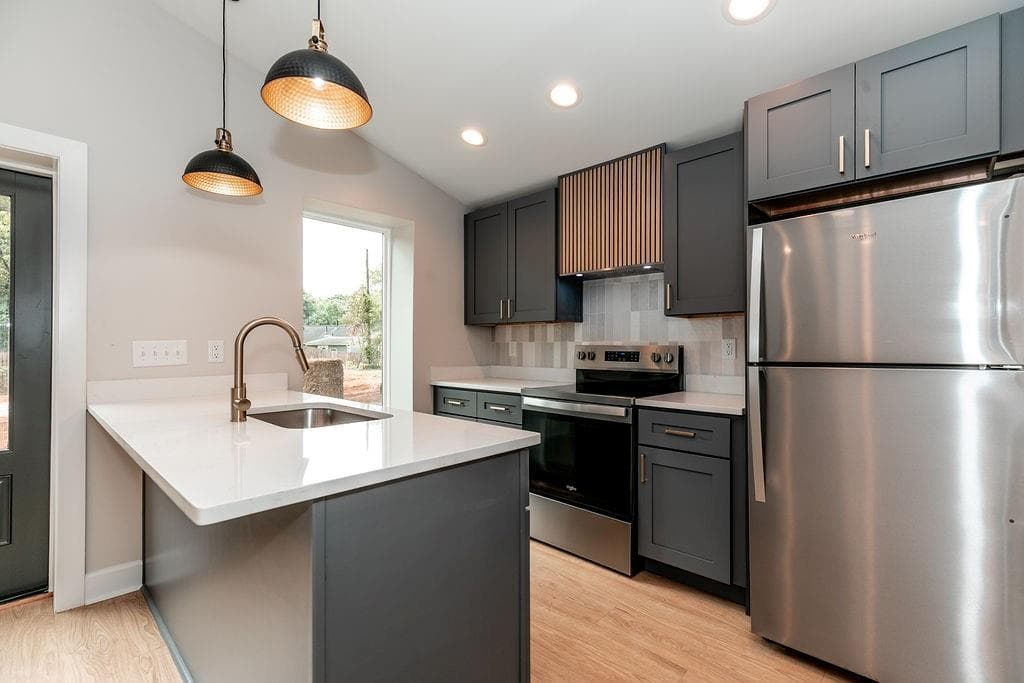 duplex for sale at 1628 Cecile Avenue, Atlanta, GA 30316 — photo 5