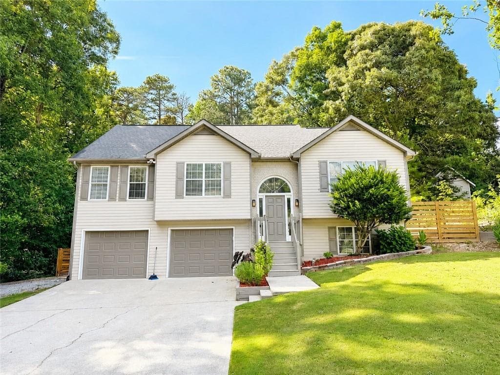 4 bedroom, 2 bathroom, 2,107 sq ft single family residence sold at 3980 Piper Glen Drive, Buford, GA 30519