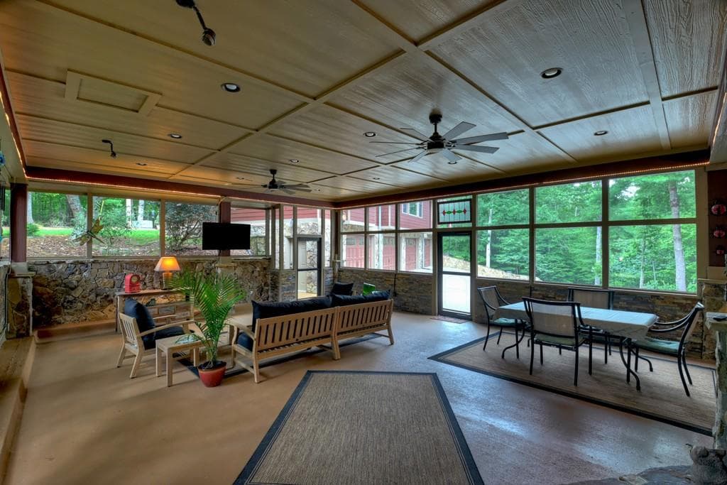 6 bedroom, 7 bathroom, 7,242 sq ft single family residence for sale at 112 Wilscot Valley Drive, Morganton, GA 30560 — photo 7