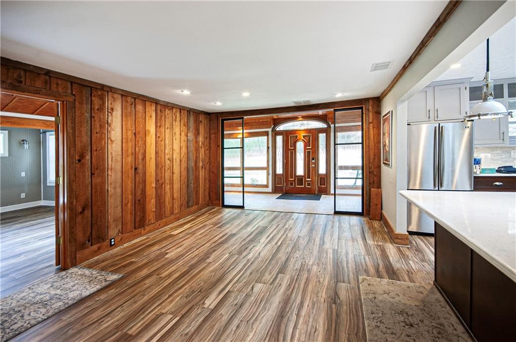 3 bedroom, 2 bathroom, 1,944 sq ft single family residence for sale at 4585 Park Drive, Pine Lake, GA 30072 — photo 5