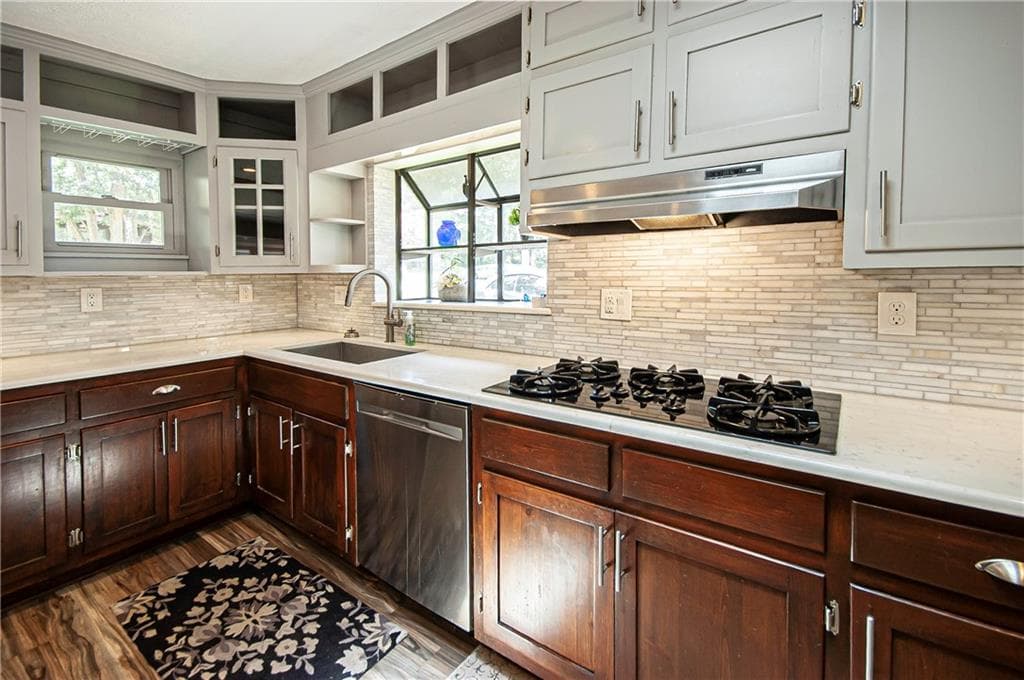 3 bedroom, 2 bathroom, 1,944 sq ft single family residence for sale at 4585 Park Drive, Pine Lake, GA 30072 — photo 8