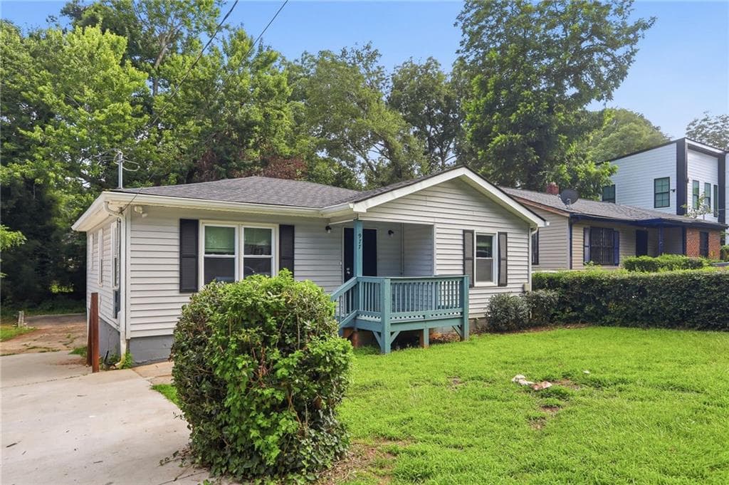3 bedroom, 2 bathroom, 1,160 sq ft single family residence for sale at 977 Moreland Drive, Atlanta, GA 30315 — photo 2