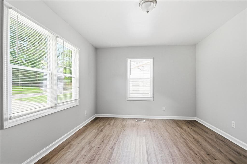 3 bedroom, 2 bathroom, 1,160 sq ft single family residence for sale at 977 Moreland Drive, Atlanta, GA 30315 — photo 8
