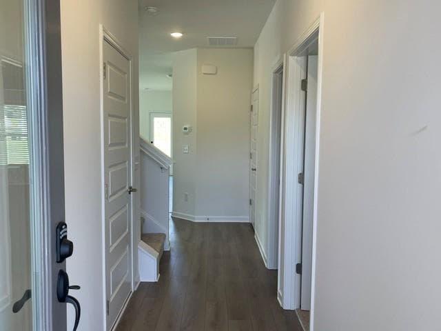 3 bedroom, 3 bathroom, 2,018 sq ft single family residence for sale at 106 Sunflower Lane, Calhoun, GA 30701 — photo 2