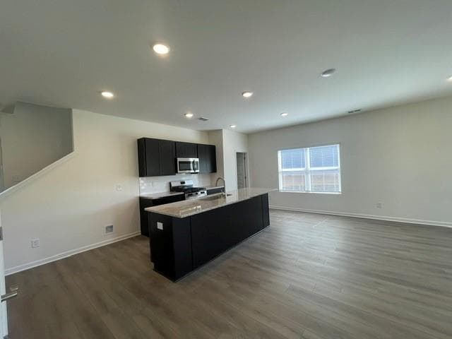 3 bedroom, 3 bathroom, 2,018 sq ft single family residence for sale at 106 Sunflower Lane, Calhoun, GA 30701 — photo 4