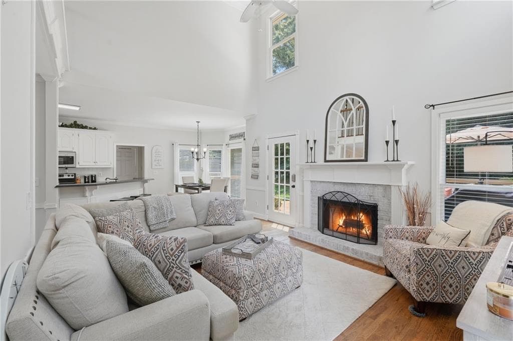 4 bedroom, 3 bathroom, 2,068 sq ft single family residence under contract at 5640 Charleston Bay Drive, Cumming, GA 30041 — photo 10