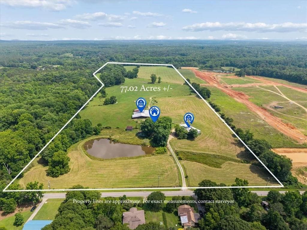 5 bedroom, 3 bathroom, 1,992 sq ft single family residence for sale at 929 Nicholsville Road, Monroe, GA 30656 — photo 5